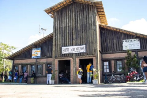 CAT de São Pedro da Aldeia divulga vagas para conferente, motorista e ajudante de motorista