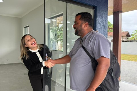 Prefeita Daniela Soares acompanha obras do Posto de Saúde de Ponte dos Leites, que mais que dobrou de tamanho