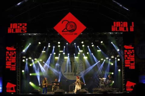 Rio das Ostras Jazz & Blues Festival trará atrações internacionais inéditas no Brasil em 2026