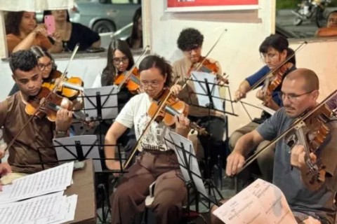 Orquestra Sons da Aldeia volta ao Theatro Municipal do Rio com o espetáculo “Da Batuta ao Batuque”