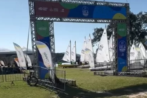 Praia das Palmeiras sedia Festival de Vela de Cabo Frio neste fim de semana