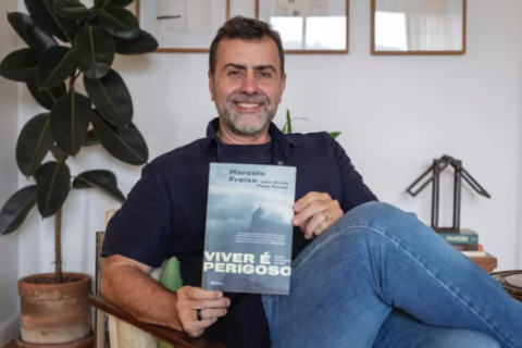 Marcelo Freixo lança em Cabo Frio biografia sobre bastidores da luta contra o crime organizado no RJ