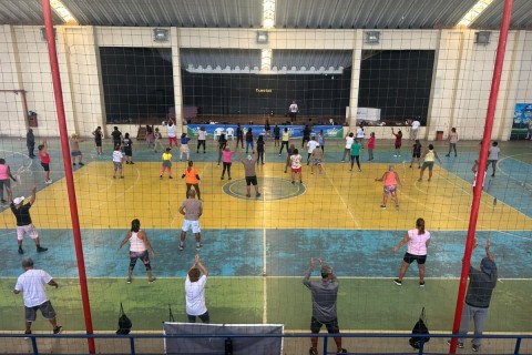 Ginástica, futebol e baile: veja a programação gratuita para o público 60+ em Tamoios