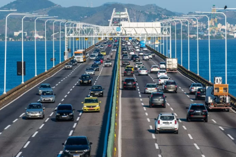 Ponte Rio-Niterói deve receber cerca de 1 milhão de veículos na Semana Santa
