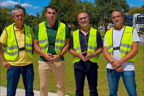 Prefeito de Iguaba Grande visita fábrica da Volvo em Curitiba para conhecer soluções de mobilidade aquaviária