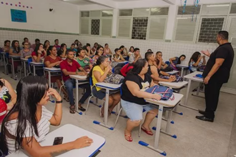 Prefeitura de São Pedro abre novas matrículas para jovens, adultos e idosos