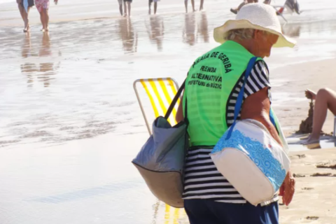 Ambulantes de Búzios têm até sexta (1º) para renovar cadastro anual