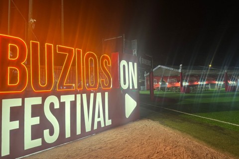 BÚZIOS ON FESTIVAL SE CONSAGRA COMO O MAIOR EVENTO DA HISTÓRIA DE BÚZIOS