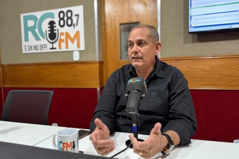 RCFM/ Secretário de Governo de Búzios, Marcão, comenta cenário político no programa Renata Cristiane Online