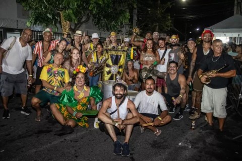 “Não tem melhor no Carnaval”: segundo ensaio do Parókia reúne foliões em Cabo Frio