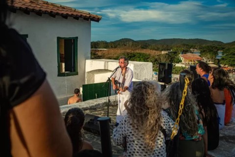 “O Canto do Forte” leva música e arte ao Forte São Mateus em Cabo Frio