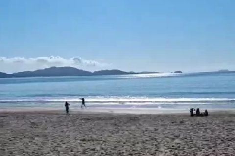 Segunda começa com sol e clima tranquilo nas praias da Região dos Lagos