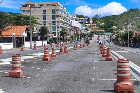 Arraial do Cabo interdita trecho na Praia Grande para preparativos do Festival de Frutos do Mar