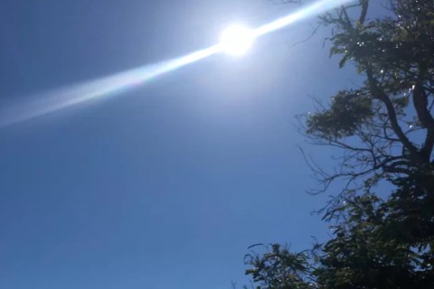 Calor forte marca a quinta-feira (11) na Região dos Lagos, apesar de previsão de instabilidade