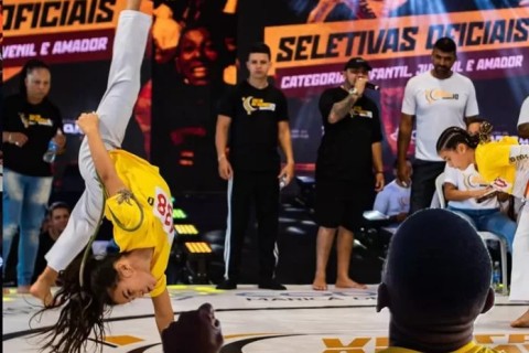 Cabo-friense de 9 anos conquista vice-campeonato em torneio mundial de capoeira