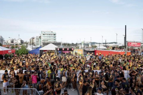 Cabo Frio aposta em Carnaval descentralizado e movimenta bairros