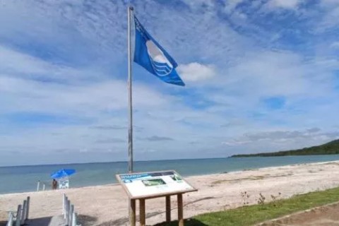 Praia das Pedras de Sapiatiba, em São Pedro da Aldeia, recebe Ação de Limpeza