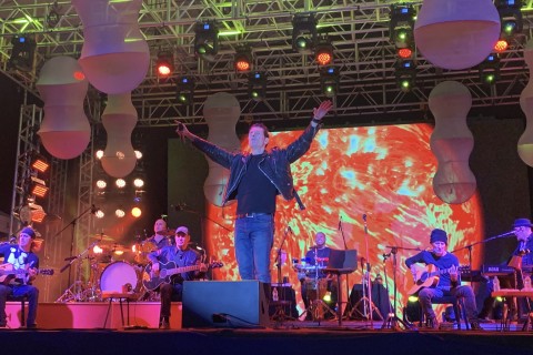 Capital Inicial fez o Sol de 30 mil pessoas brilharem
