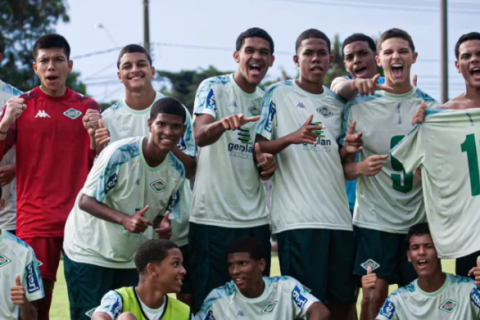 Cabofriense faz avaliação neste sábado (26) para atletas nascidos em 2011 e 2012