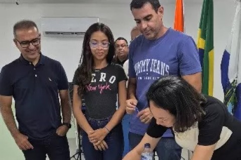 Projeto Jovem Aprendiz Iguabense integra 100 jovens à administração pública