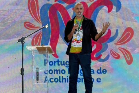 Arraial do Cabo lança programa para fortalecer a inclusão de estudantes migrantes