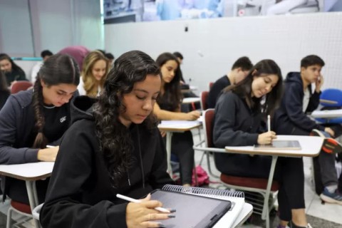 FIES publica edital com oferta de vagas remanescentes