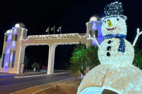 Arraial do Cabo divulga programação completa do Brilho de Natal 2025 com Vila do Papai Noel, Caravana Encantada e ações nos distritos