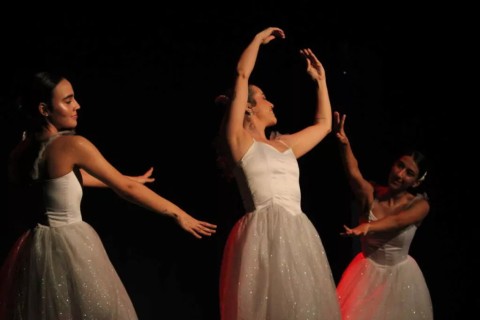 Programação artística marca abertura oficial do Natal de São Pedro da Aldeia nesta quinta (11)