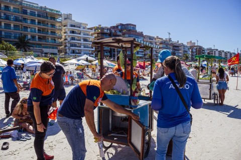 Prefeitura de Cabo Frio realiza vistorias em carrinhos com GLP na Praia do Forte