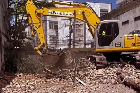 Casa histórica de Edilson Duarte é demolida em Cabo Frio para dar lugar a empreendimento comercial