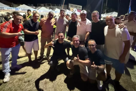 Diego Silveira recebe Vantoil Martins no Festival da Lula em Arraial do Cabo