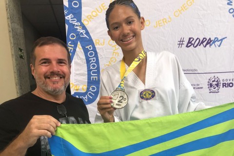 Aluna da rede municipal conquista medalha de prata nos Jogos Escolares do Estado do Rio de Janeiro