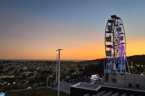 Roda-gigante retorna ao Mirante Dona Célia e vira atração especial do Carnaval em Iguaba Grande