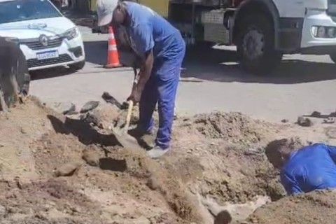 Prefeitura de Cabo Frio realiza reconstrução de caixa de passagem no bairro Portinho
