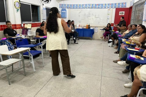 Educação para as Relações Étnico-Raciais é tema de encontro com docentes em Cabo Frio