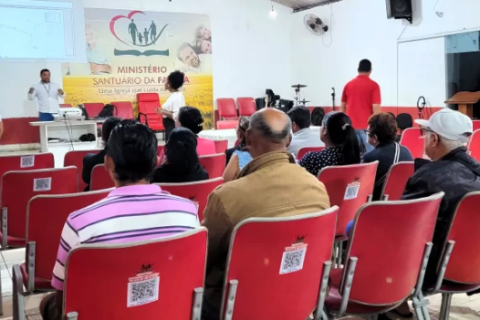Encontro com moradores marca a chegada da água tratada ao Parque Arruda, em São Pedro da Aldeia