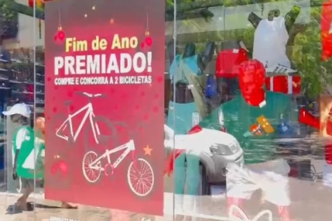 Comércio de Cabo Frio registra aumento nas vendas de Natal