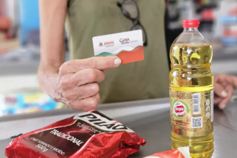 Gira Renda Cabista inicia entrega de cartões para 395 novos beneficiários em Arraial do Cabo