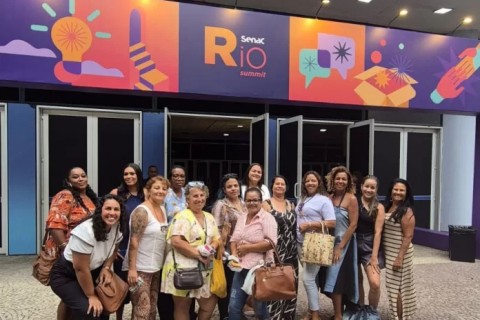 Alunas das Casas da Mulher Buziana participam do Senac Rio Summit 2025 em busca de capacitação e novas oportunidades