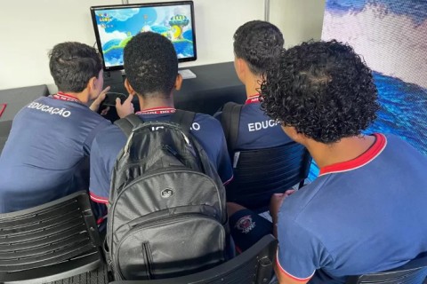Arraial do Cabo realiza final de competição de jogos educativos com prêmios para os alunos vencedores
