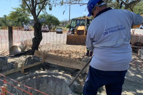 Prolagos reforça sistema de esgotamento sanitário na região do Mercado do Peixe, em Cabo Frio