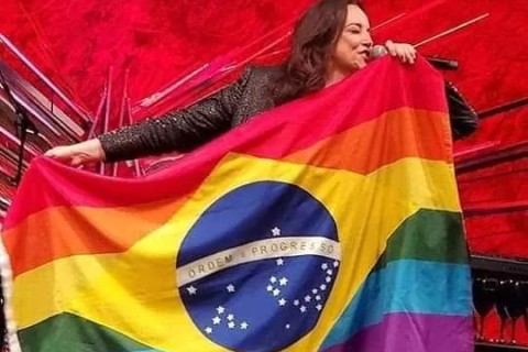 Ana Carolina é atração confirmada na 20ª Parada do Orgulho LGBTQIAPN+ de Cabo Frio