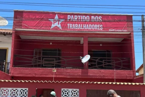 Benedita da Silva participa da inauguração da 1ª sede do PT em Cabo Frio; Diego Silva é eleito presidente da executiva municipal